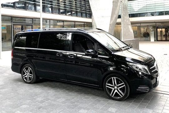Arrival Private Transfer: Airport SFO to San Francisco in Luxury Van